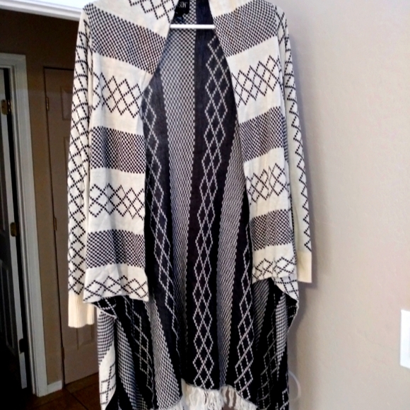 Cardigan - Picture 1 of 3